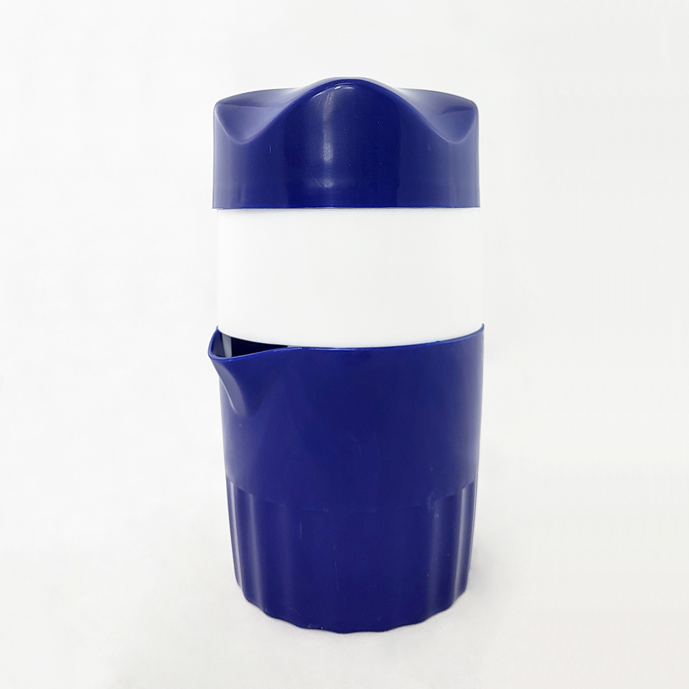 Piranha Push and Twist Juicer Blue 1000px